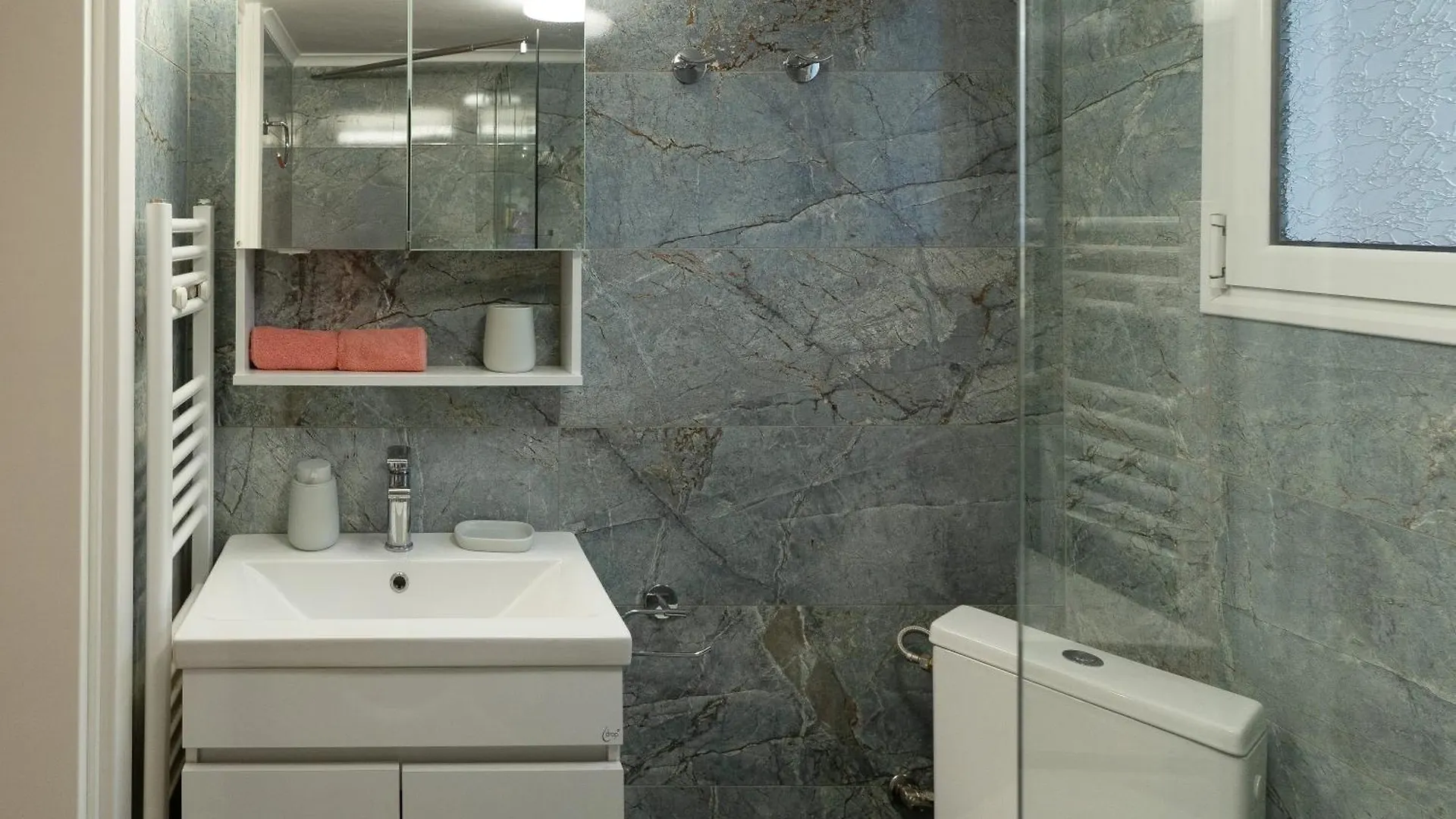 Prime Location - 2 Bd Boutique Apartment Thessaloníki